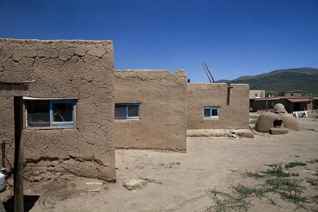 043 Taos Pueblo.jpg